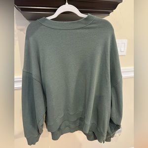 American eagle crew neck